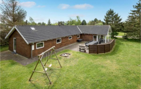 Amazing Home In Væggerløse With Wifi